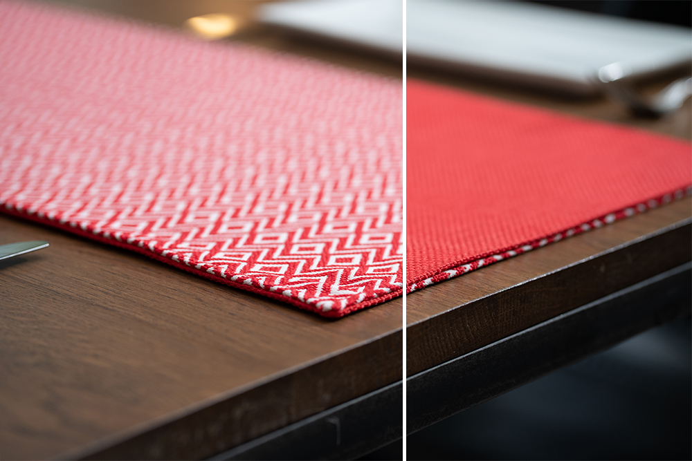 Hochwertiger, wendbarer Tischläufer 130x30 cm in rot Hochwertiger, wendbarer Tischläufer 130x30 cm in rot